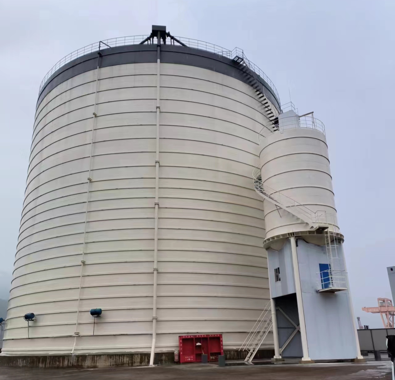 徐汇10万吨水泥钢板库